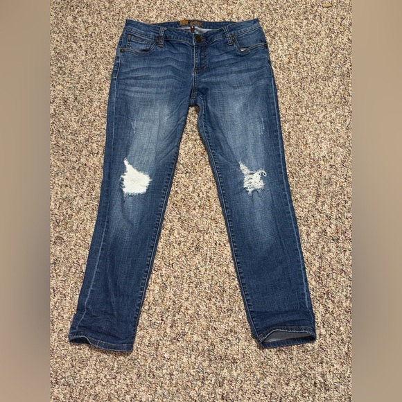 Kut from the Kloth Denim - Women's size 6 Kut from the Kloth Distressed Blue Jeans
